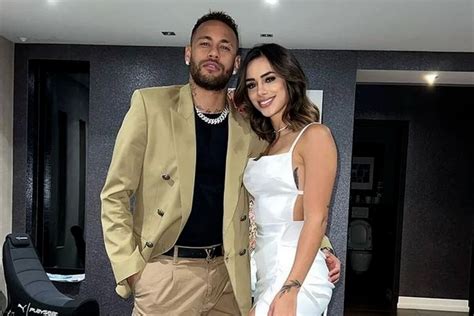 Bruna Biancardi ️ Neymar Jr (@biancardilovers) .